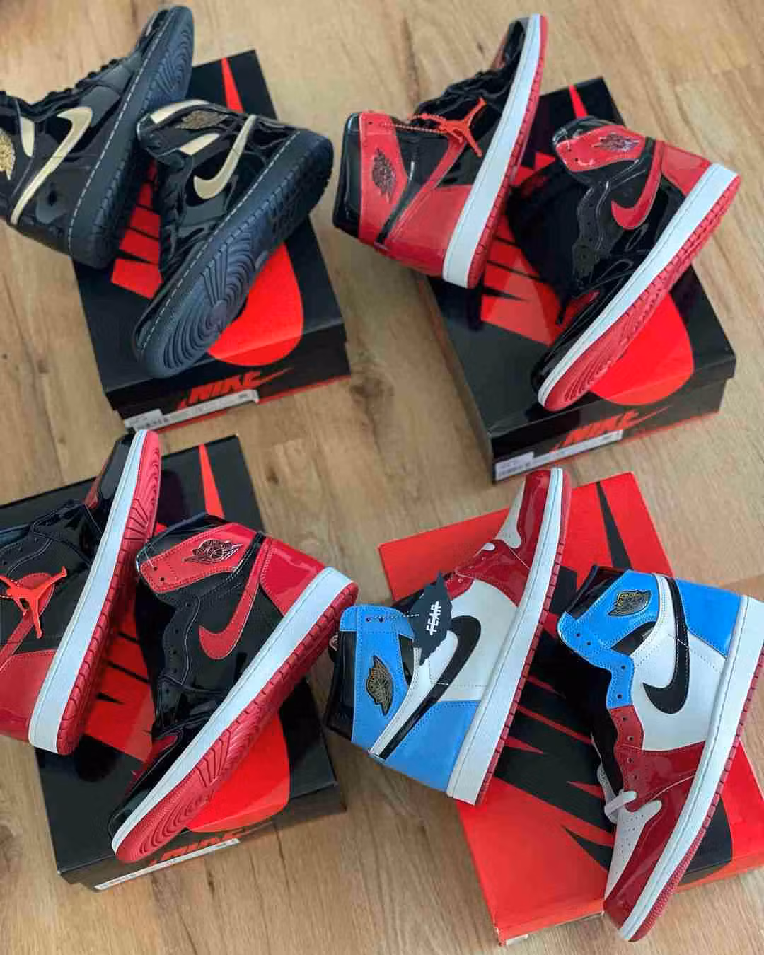 Air Jordan 1 Retro High OG 'Black Metallic Gold' 2020 555088-032 Air Jordan 1 Retro High OG 'Black Metallic Gold' 2020 555088-032